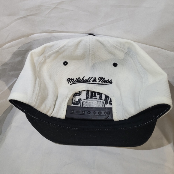 2FOR$40 NBA BROOKLYN NETS SNAPBACK - Picture 3 of 5